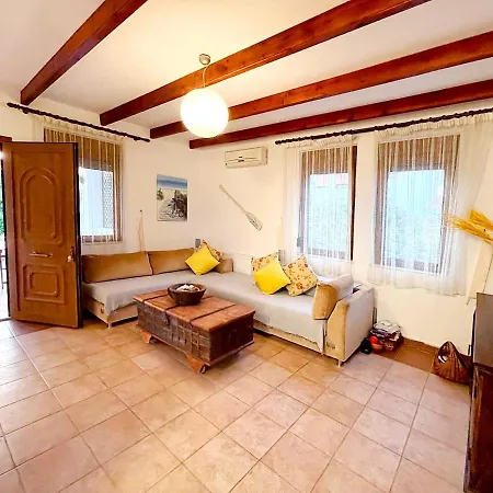 Tramonto Blue 度假居 *